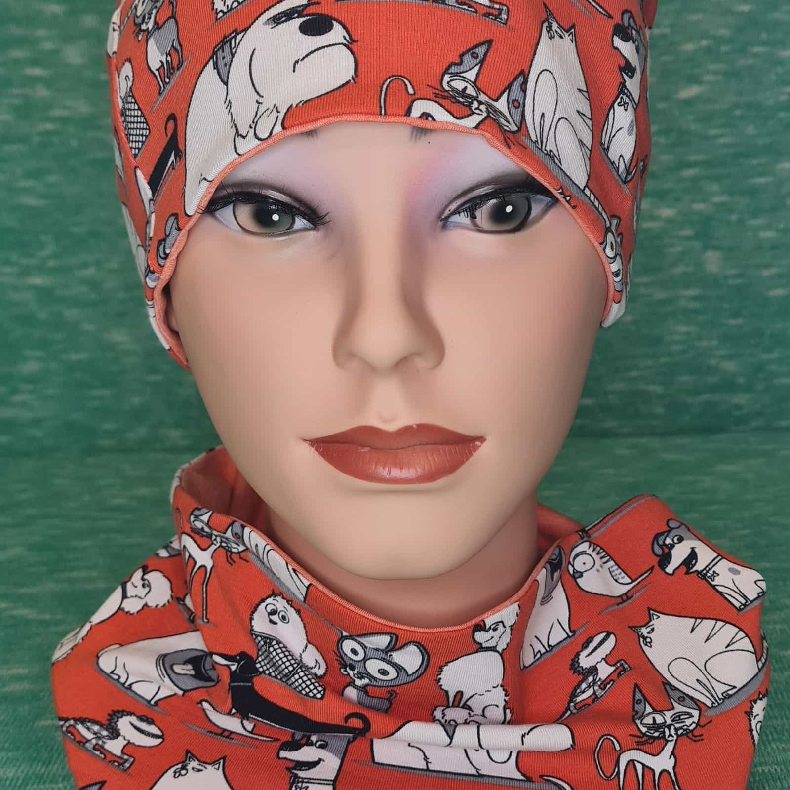 Beanie Set Disneymotive - handgemachtes Atelierstück aus der Arndt Nähstube